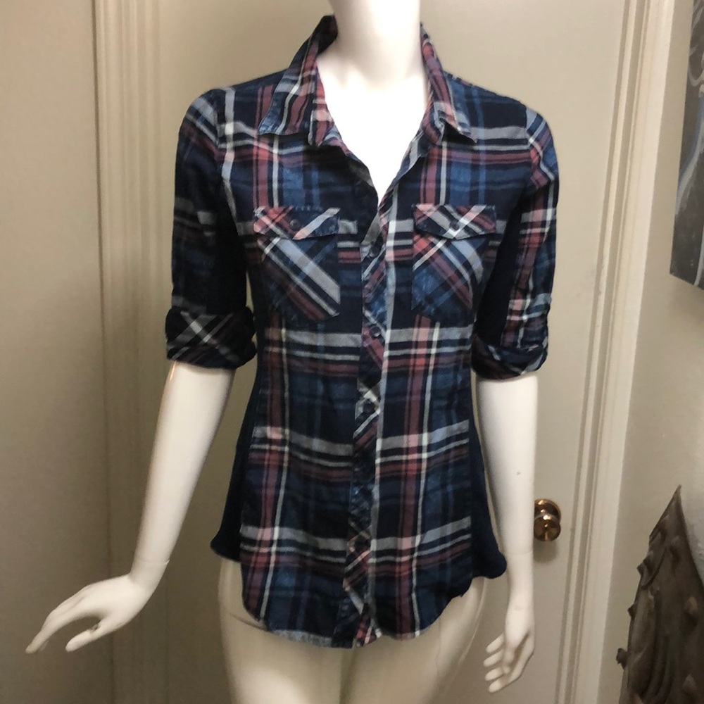 Woman’s Short Sleeve Plaid Flannel w/Ribbed Sides